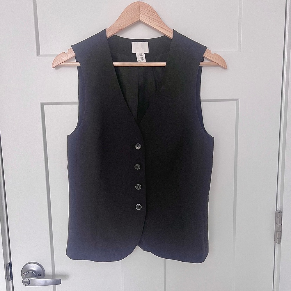 H&M black vest - small